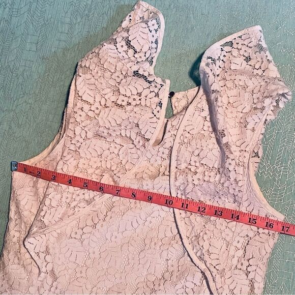 MERONA butterfly sleeve floral lace overlay top blouse cream color size S - Picture 9 of 13